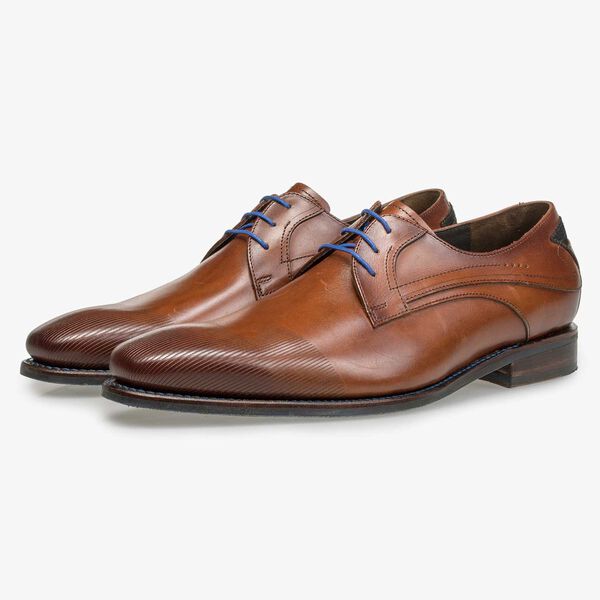 Cognac veterschoen met laserprint