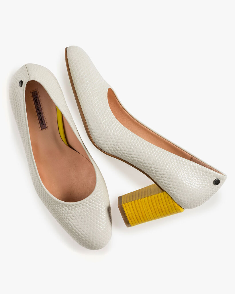 Leren pump off-white met print
