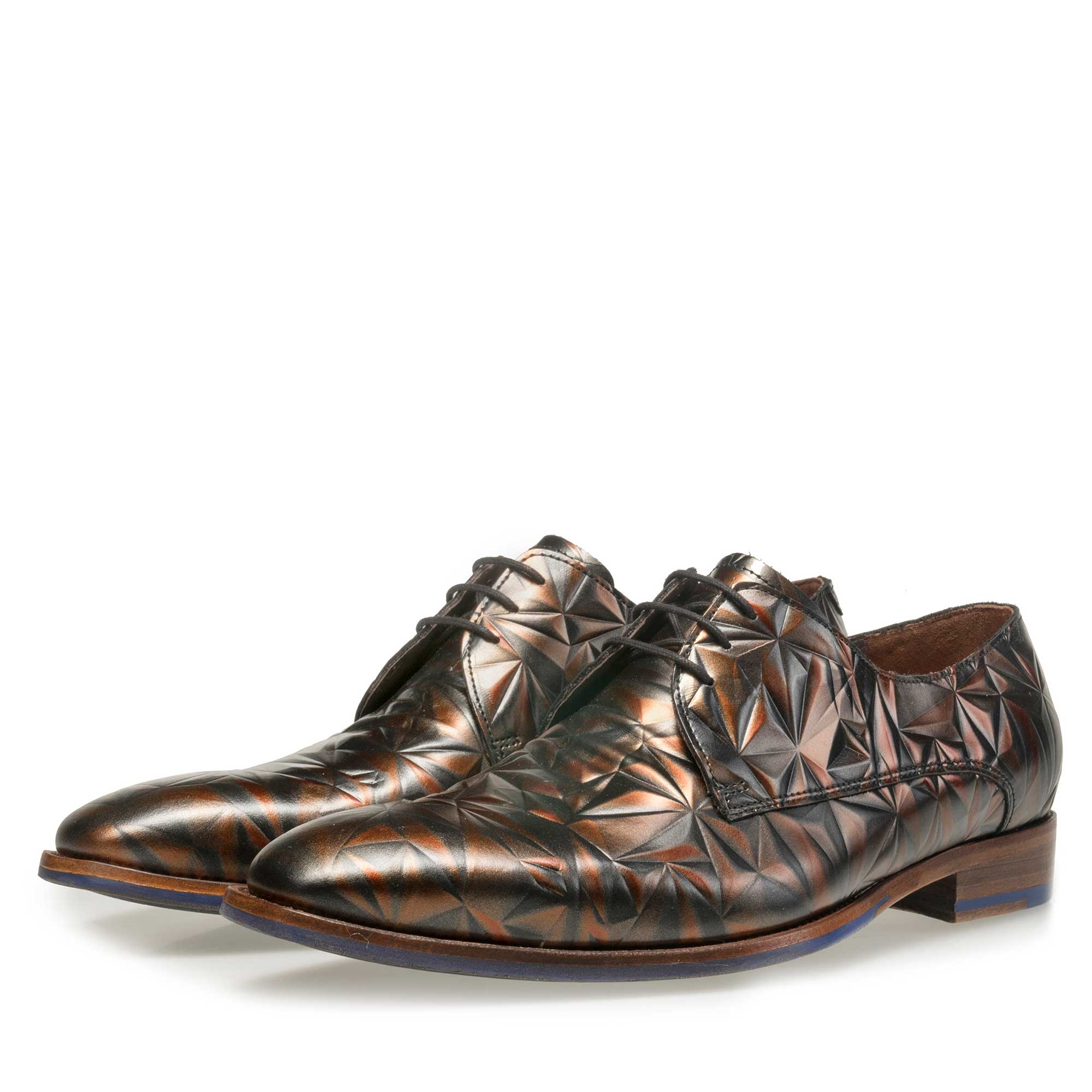 14237/03 - Floris van Bommel bruine leren heren veterschoen met een koperkleurig 3D effect 14237/03 - Floris van Bommel bruine leren heren veterschoen met een koperkleurig 3D effect