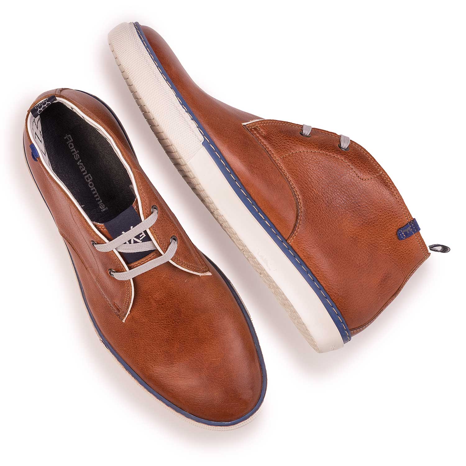 10024/01 - Cognac veterboot van kalfsleer 10024/01 - Cognac veterboot van kalfsleer