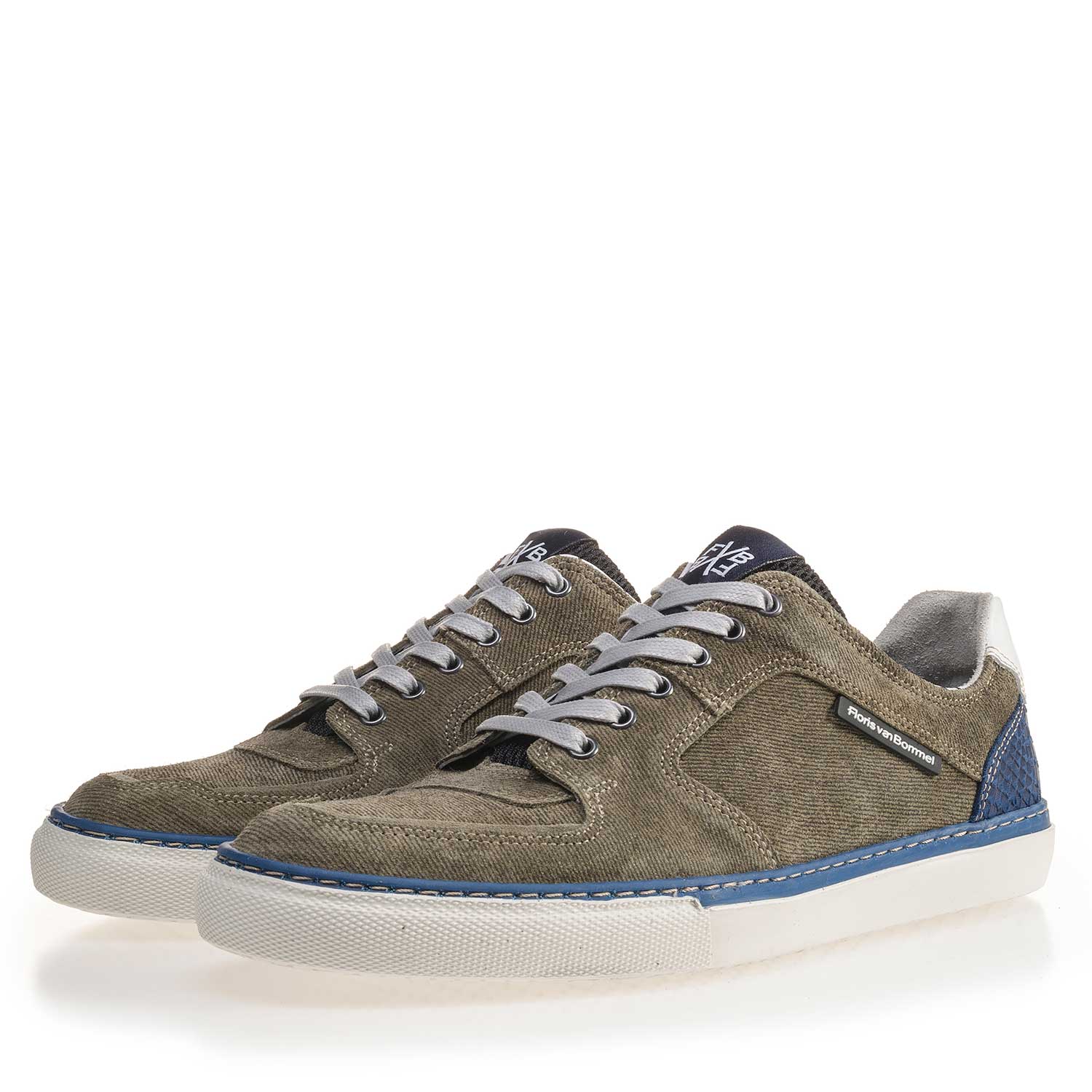 16252/05 - Olijfgroene suède sneaker met dessin 16252/05 - Olijfgroene suède sneaker met dessin