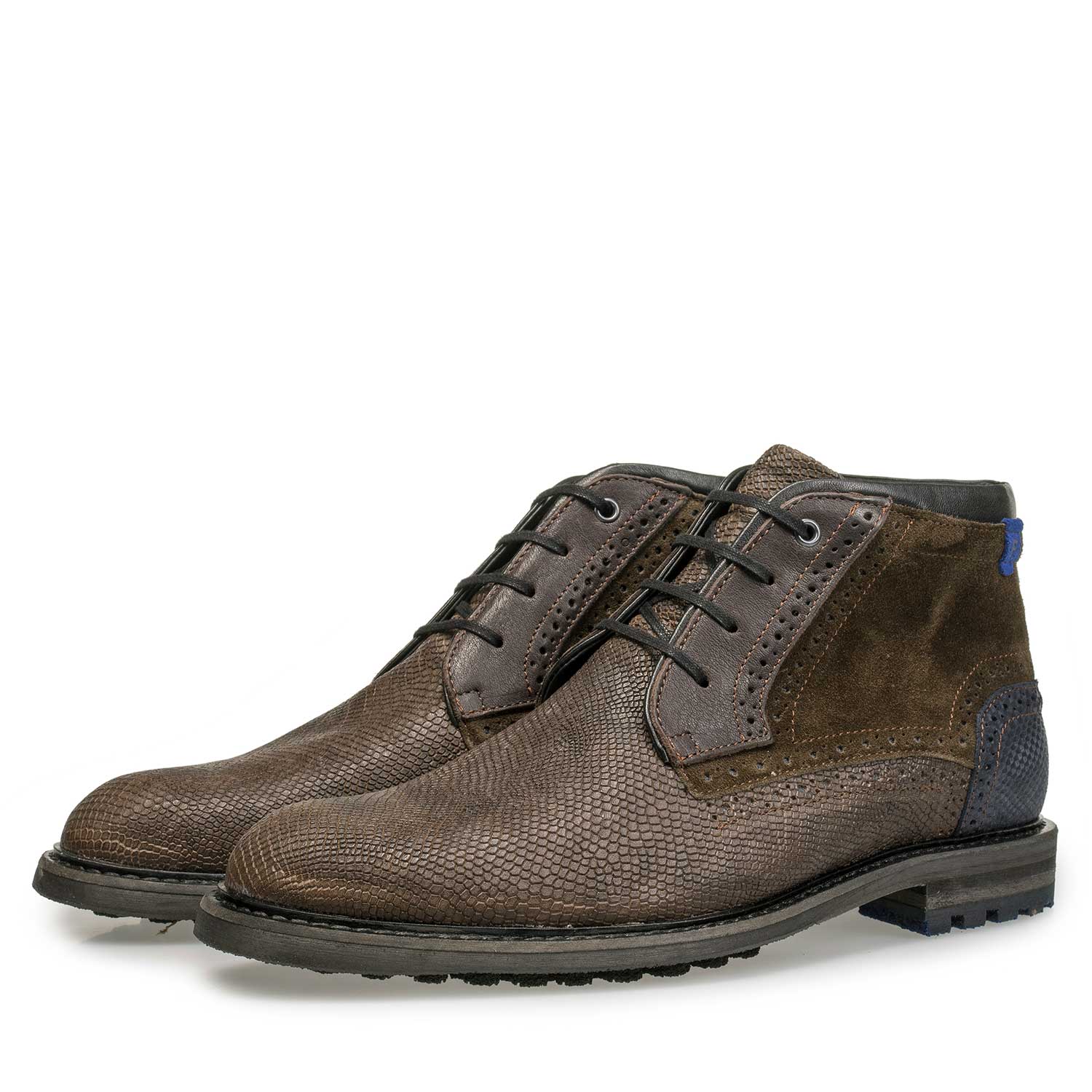 10978/18 - Brown nubuck leather lace boot with structural pattern 10978/18 - Brown nubuck leather lace boot with structural pattern