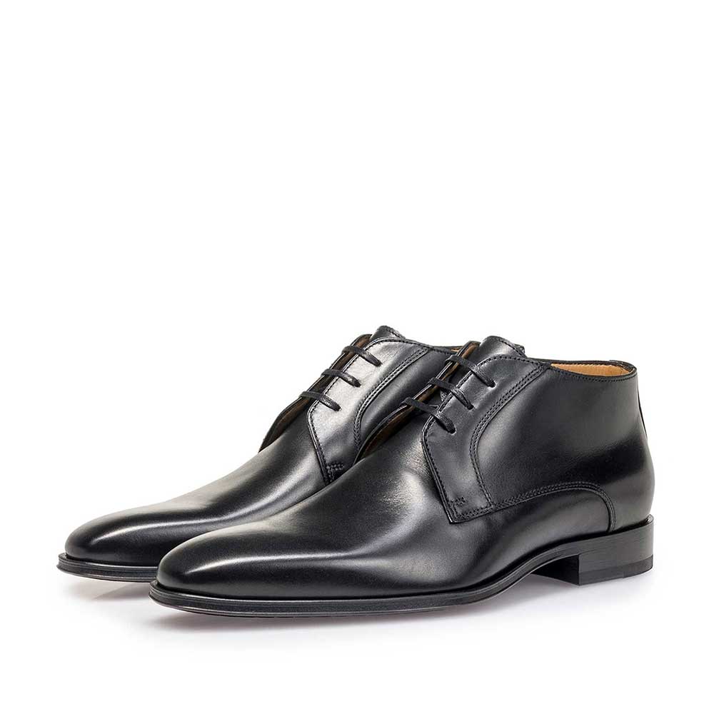 10599/00 - Zwarte kalfsleren veterschoen 10599/00 - Zwarte kalfsleren veterschoen