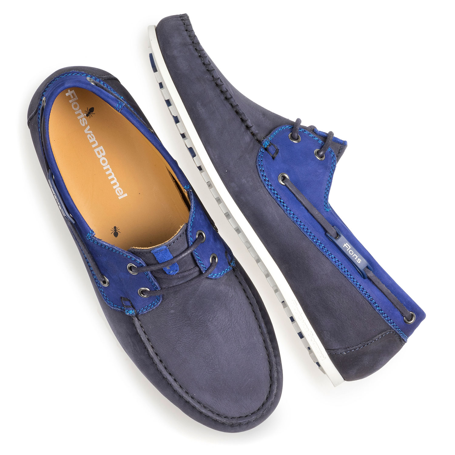 15035/12 - Blauwe nubuckleren bootschoen 15035/12 - Blauwe nubuckleren bootschoen