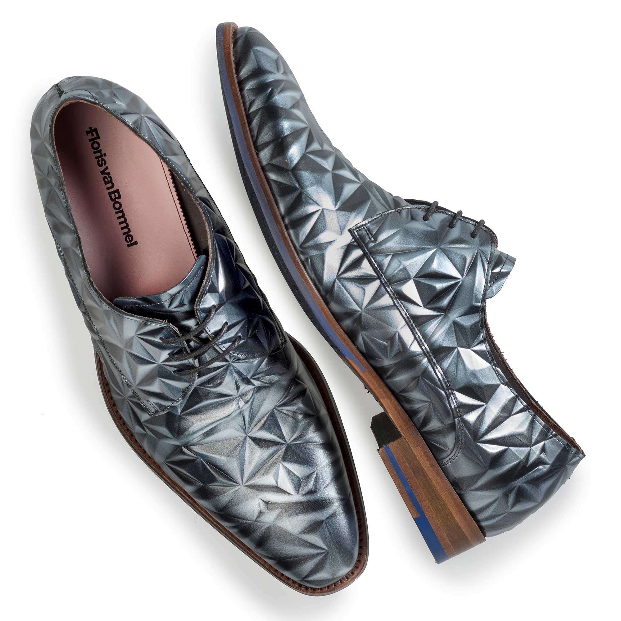 14237/02 - Floris van Bommel men’s grey leather lace shoe finished with a silver 3D effect 14237/02 - Floris van Bommel men’s grey leather lace shoe finished with a silver 3D effect