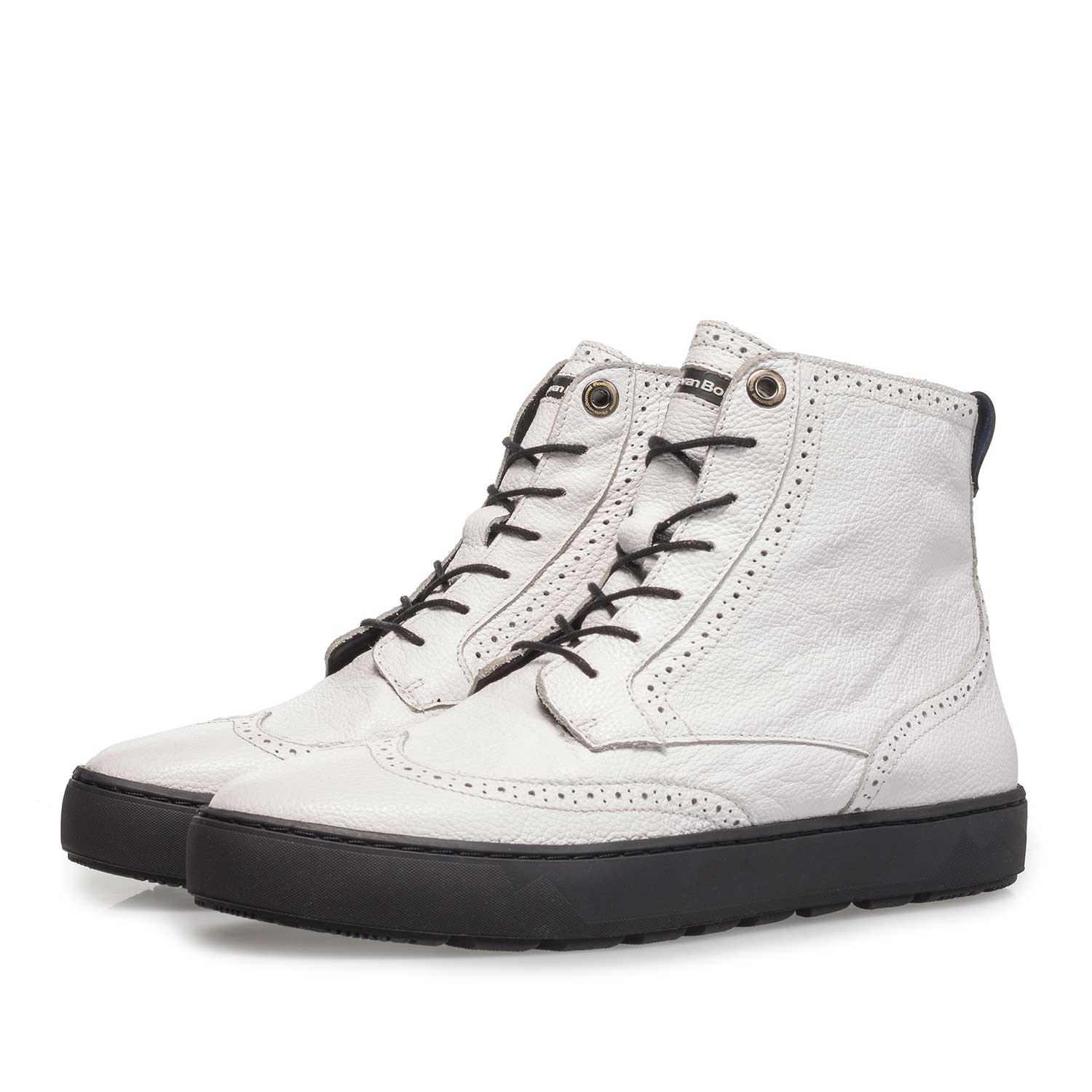 85286/02 - White mid-high sneaker with structured leather 85286/02 - White mid-high sneaker with structured leather