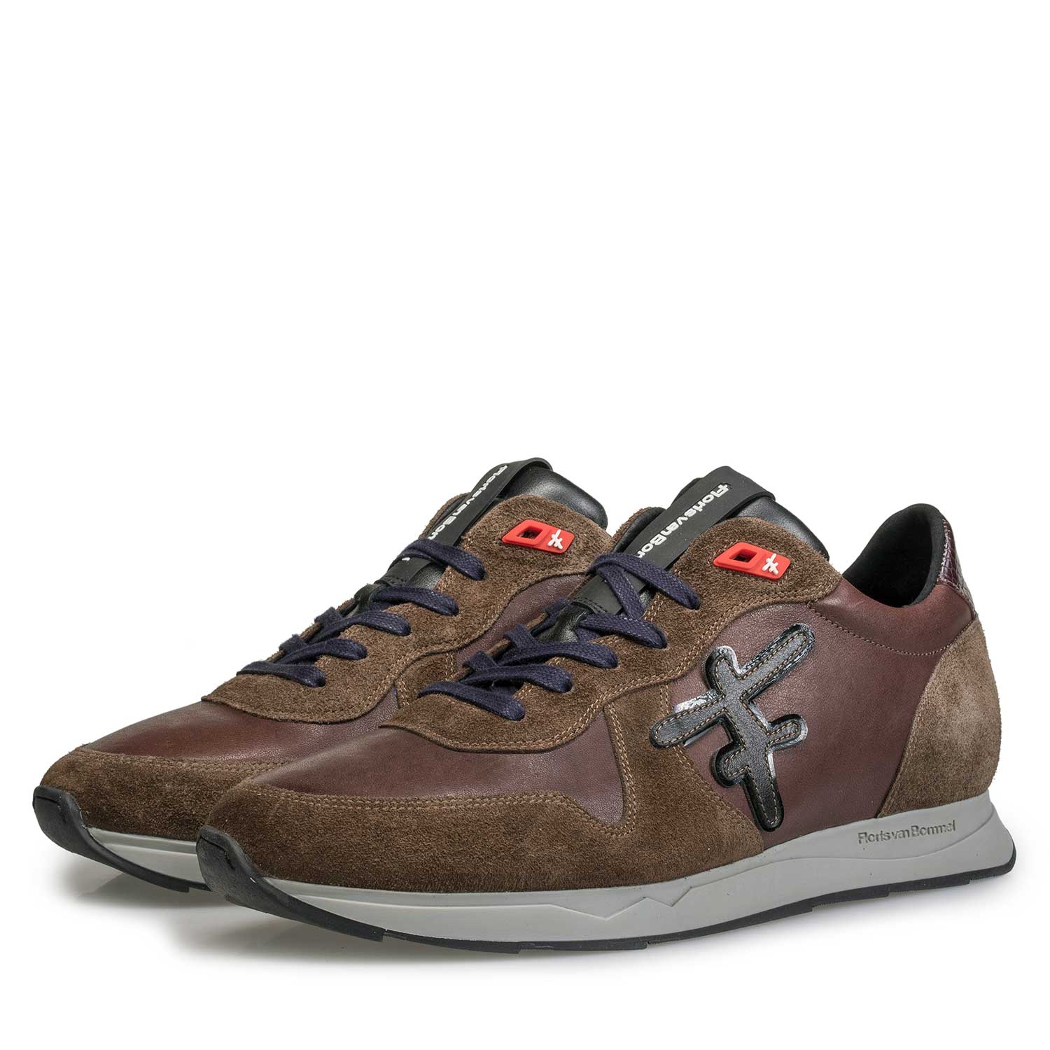 16226/06 - Bruine leren sneaker met belijnde F 16226/06 - Bruine leren sneaker met belijnde F
