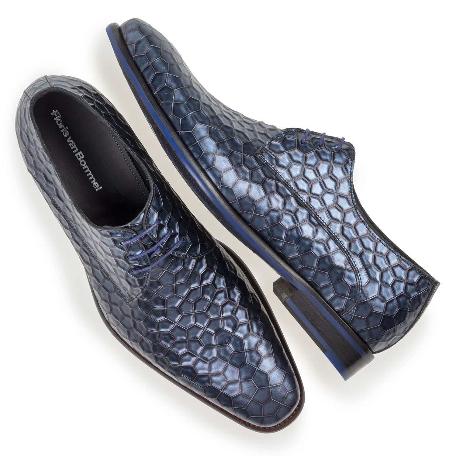18100/06 - Veterschoen metallic print blauw 18100/06 - Veterschoen metallic print blauw