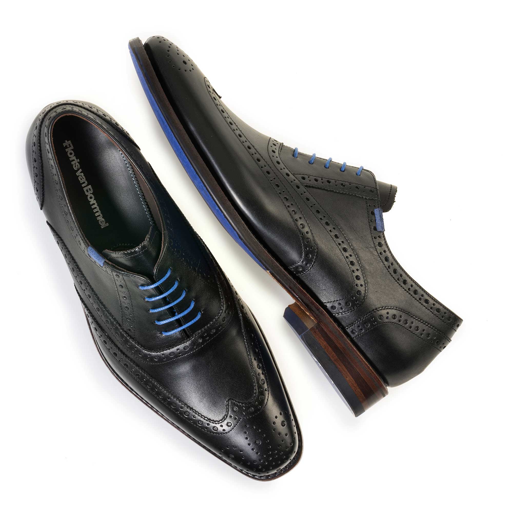 19470/01 - Zwarte kalfsleren brogue veterschoen 19470/01 - Zwarte kalfsleren brogue veterschoen