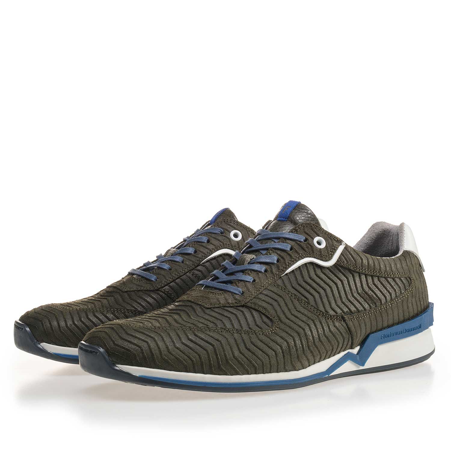 16225/01 - Olijfgroene suède sneaker met print 16225/01 - Olijfgroene suède sneaker met print