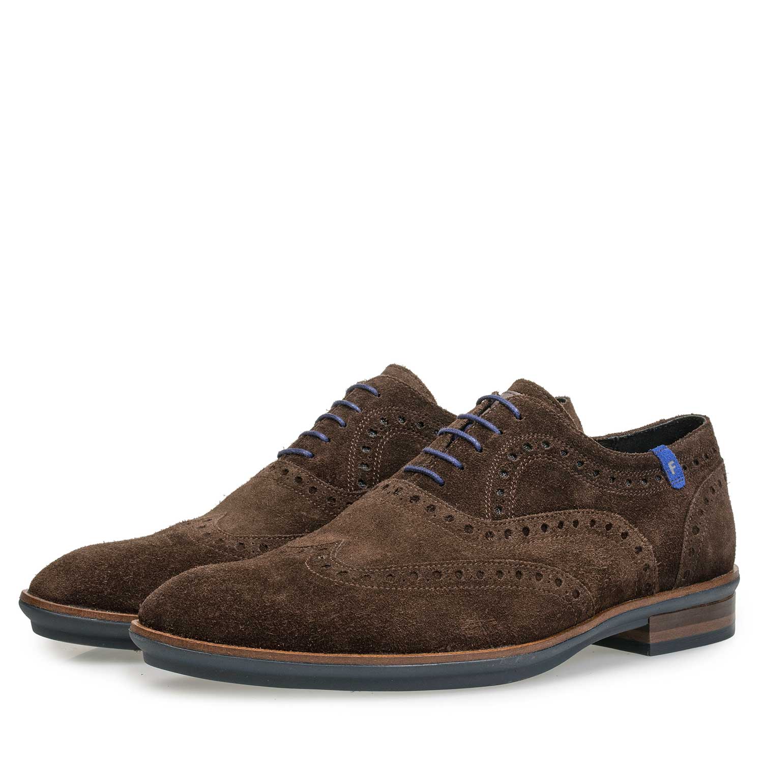 19048/05 - Bruine brogue veterschoen van suède 19048/05 - Bruine brogue veterschoen van suède
