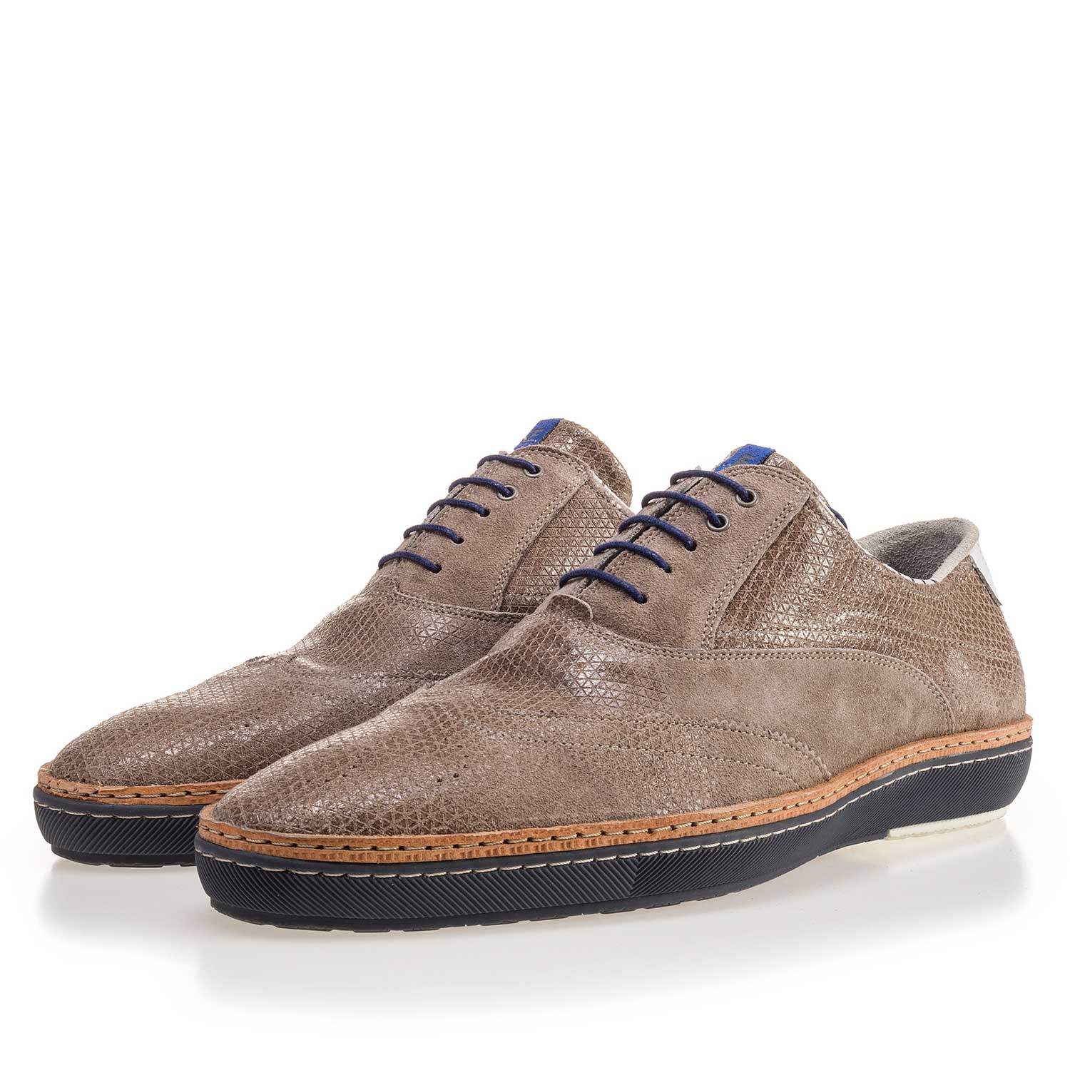 19072/00 - Taupe suède sneaker met dessin 19072/00 - Taupe suède sneaker met dessin