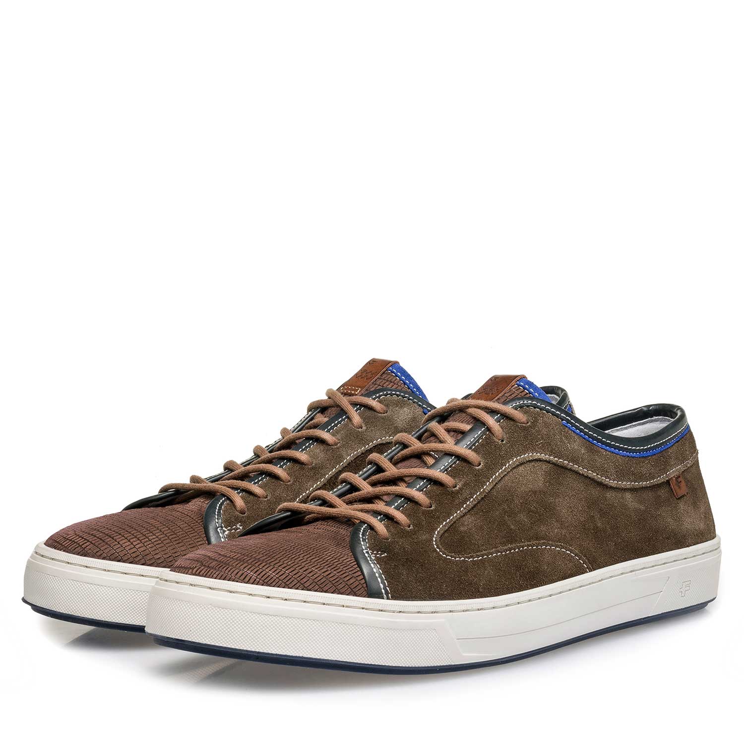 13466/09 - Donkerbruine kalfssuède sneaker met lizardprint 13466/09 - Donkerbruine kalfssuède sneaker met lizardprint
