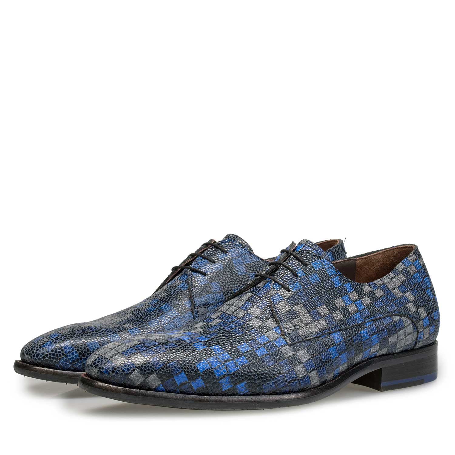 18069/00 - Blue lace shoe with graphic print 18069/00 - Blue lace shoe with graphic print