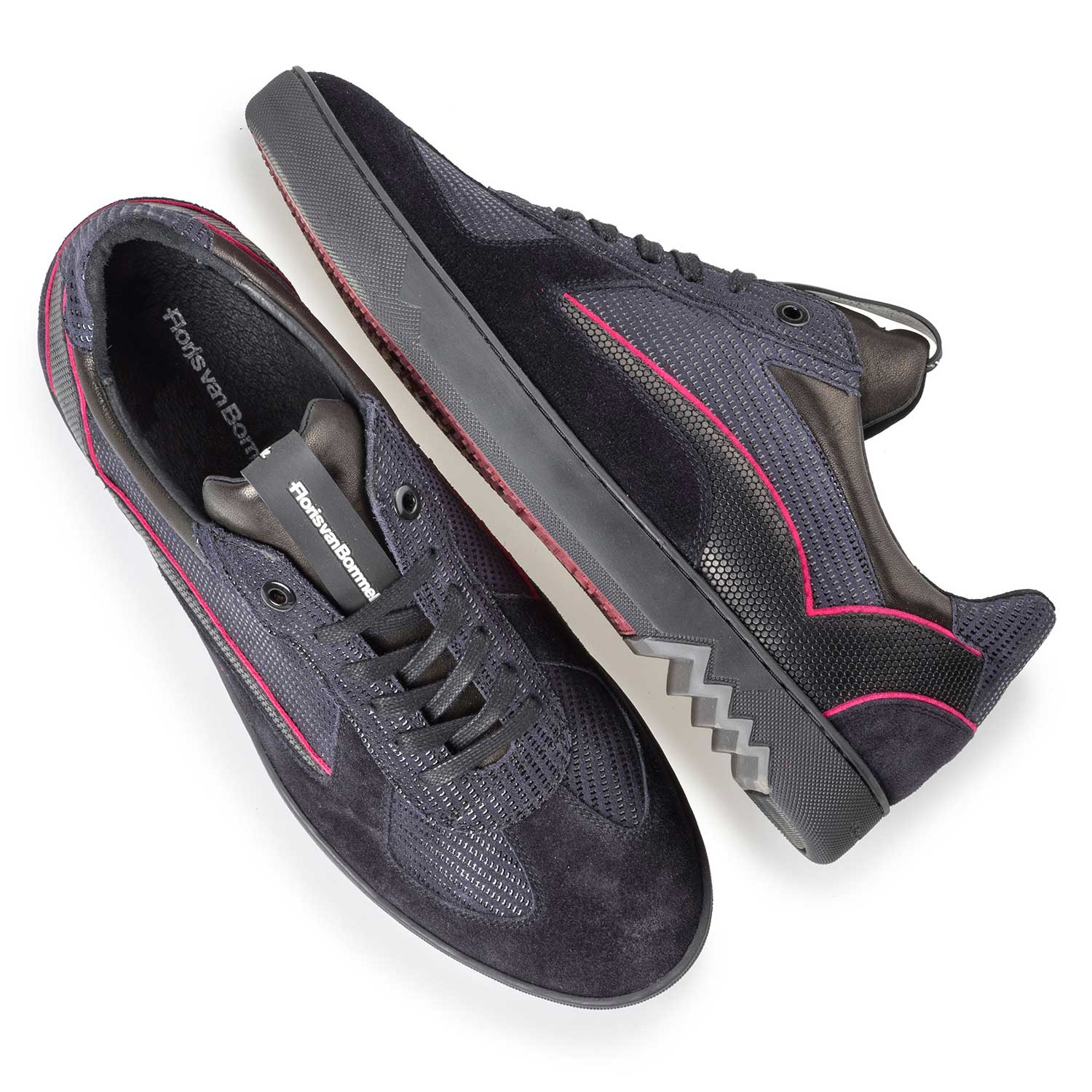 16242/07 - Donkerblauwe suède sneaker met roze bies 16242/07 - Donkerblauwe suède sneaker met roze bies