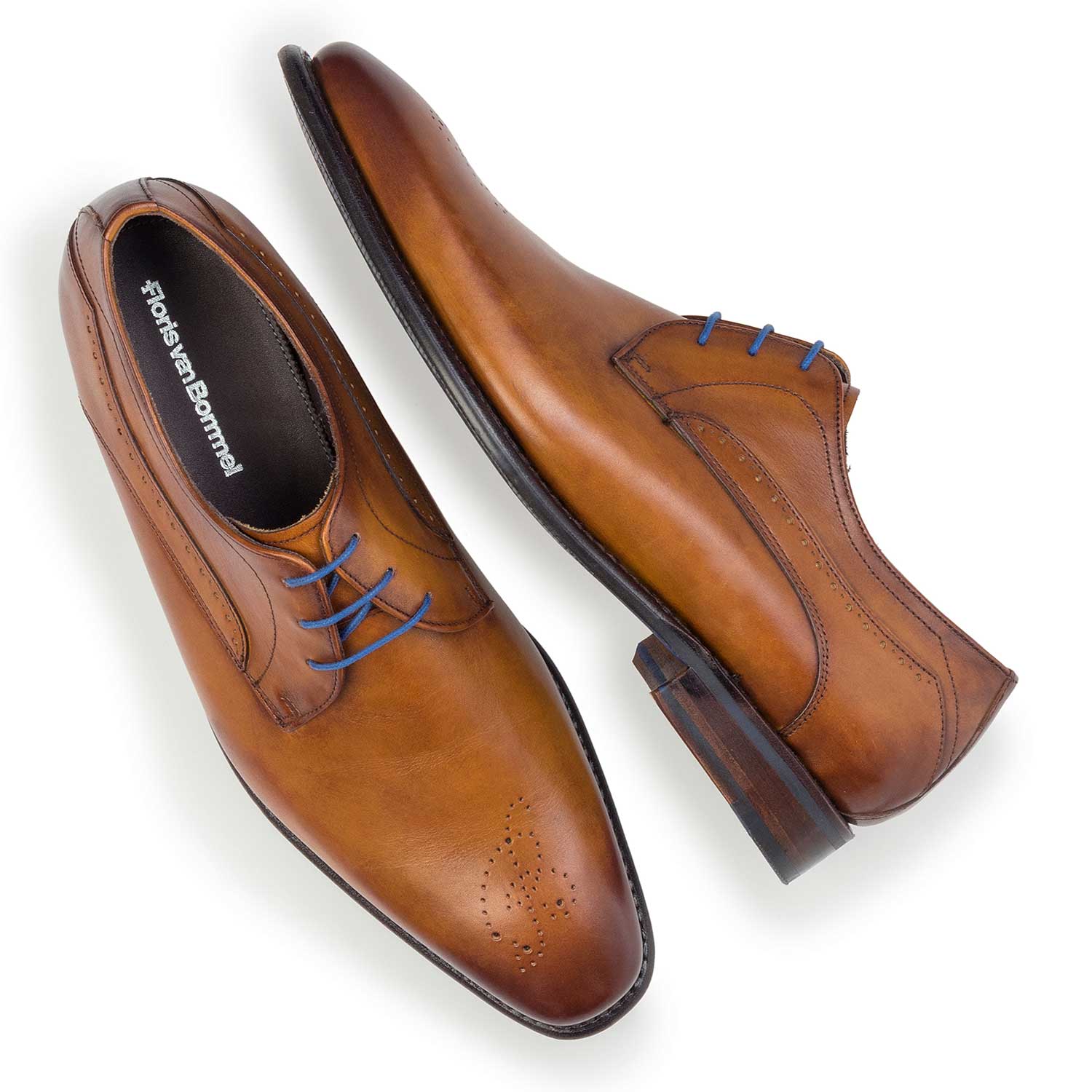 14182/00 - Cognac-coloured, perforated leather lace shoe
14182/00 - Cognac-coloured, perforated leather lace shoe