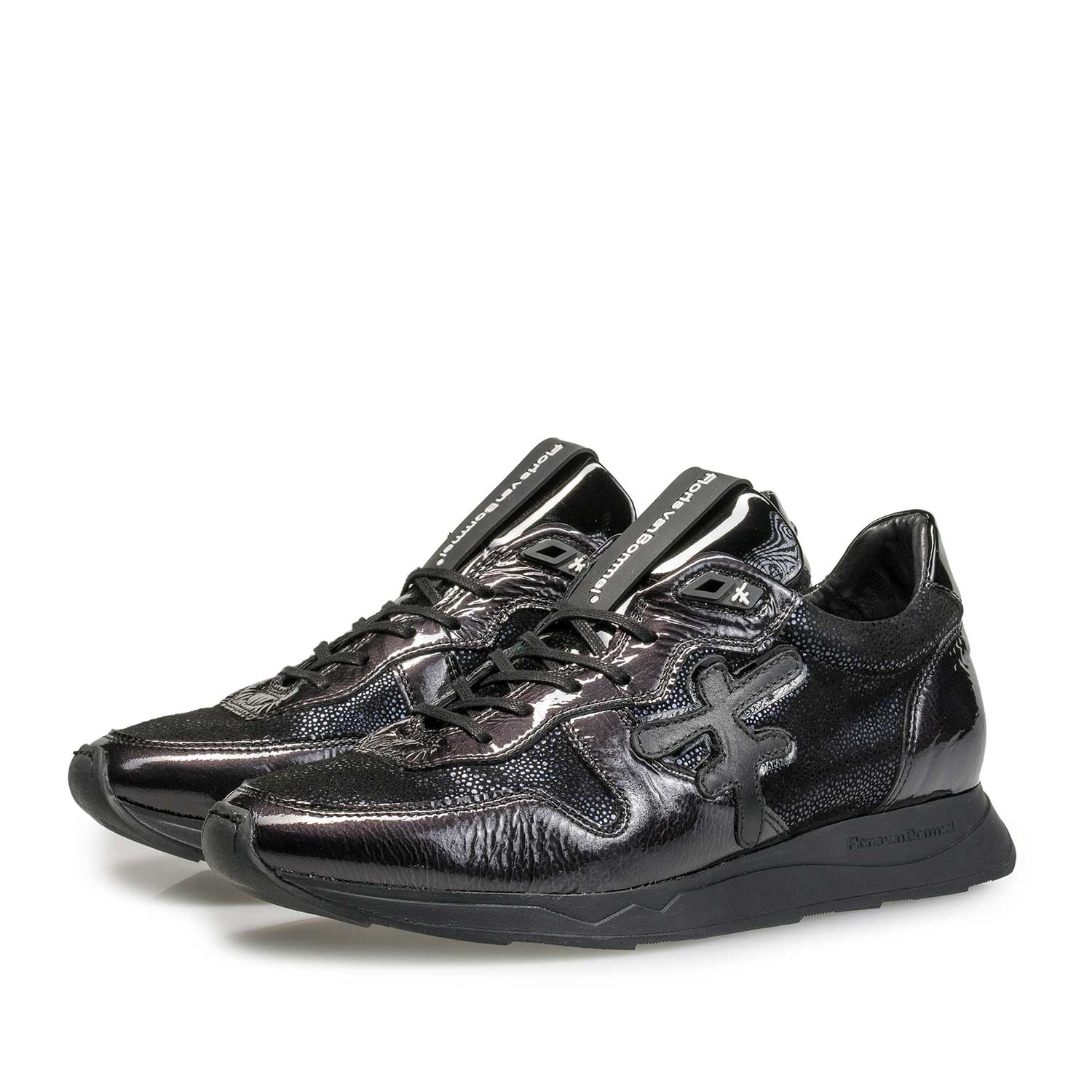 85255/01 - Zwarte lakleren sneaker met F logo 85255/01 - Zwarte lakleren sneaker met F logo