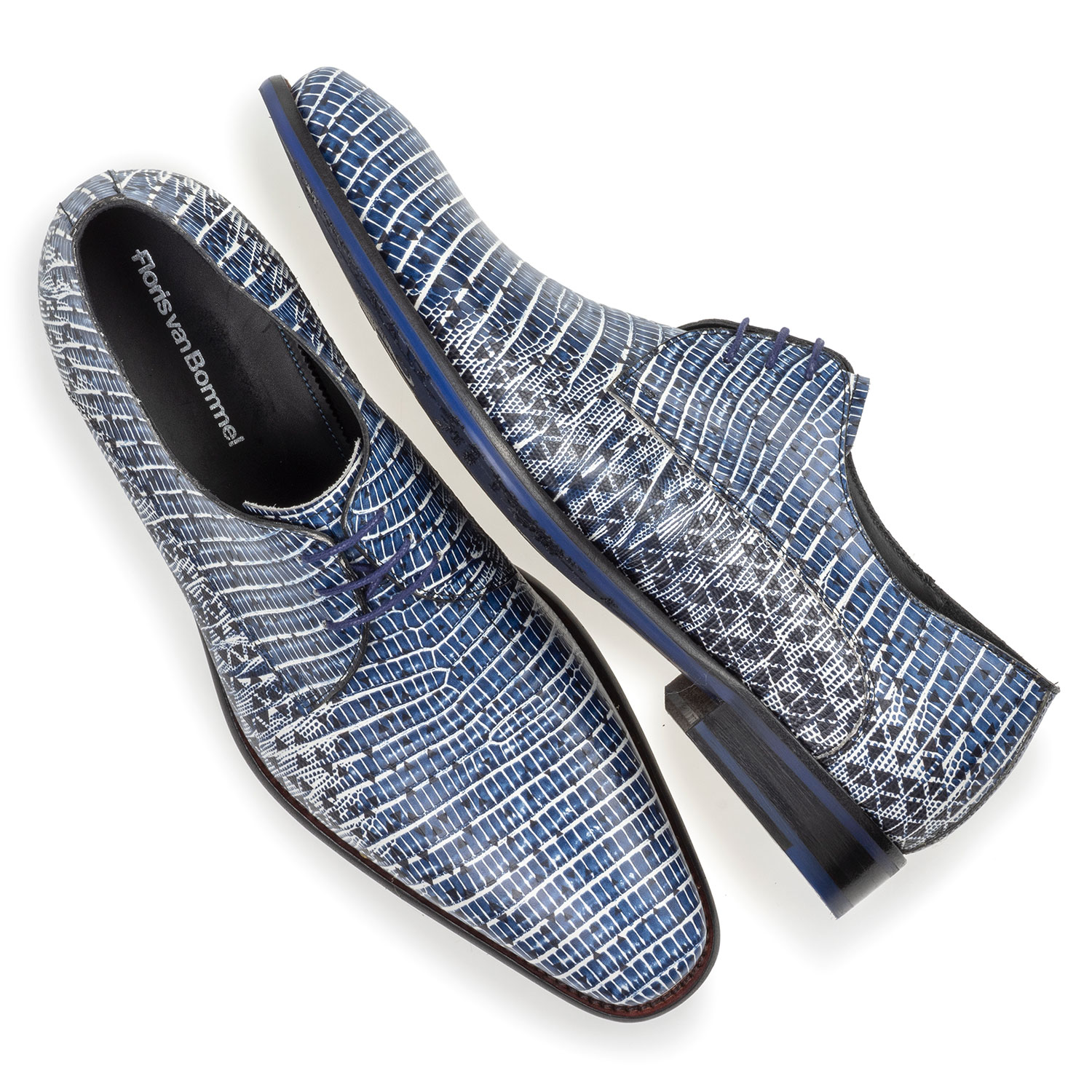 18459/01 - Veterschoen met print blauw 18459/01 - Veterschoen met print blauw