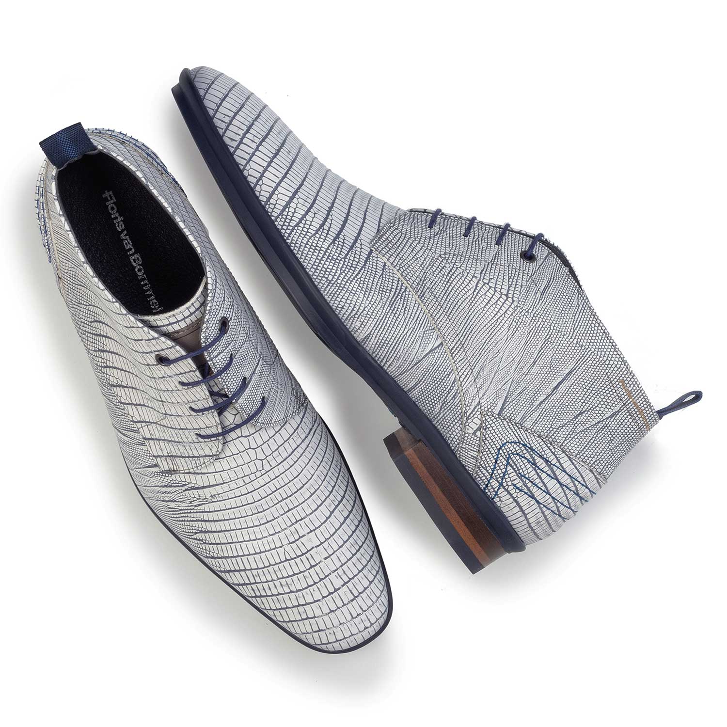10960/13 - White leather lace boot finished with a lizard print 10960/13 - White leather lace boot finished with a lizard print