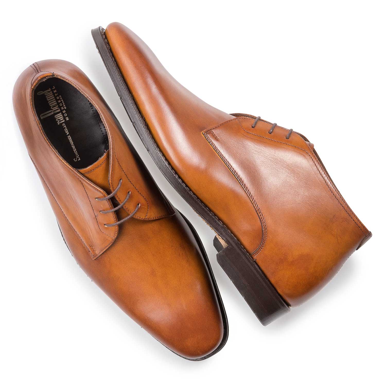 10650/01 - Cognac-coloured mid-high leather lace boot 10650/01 - Cognac-coloured mid-high leather lace boot