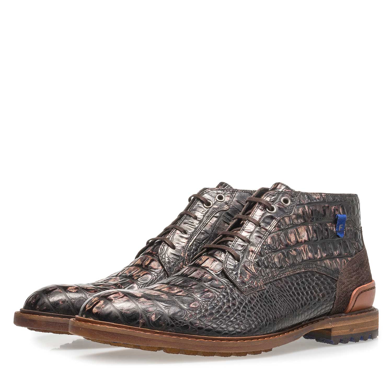 20228/22 - Donkerbruine leren veterboot met crocoprint 20228/22 - Donkerbruine leren veterboot met crocoprint