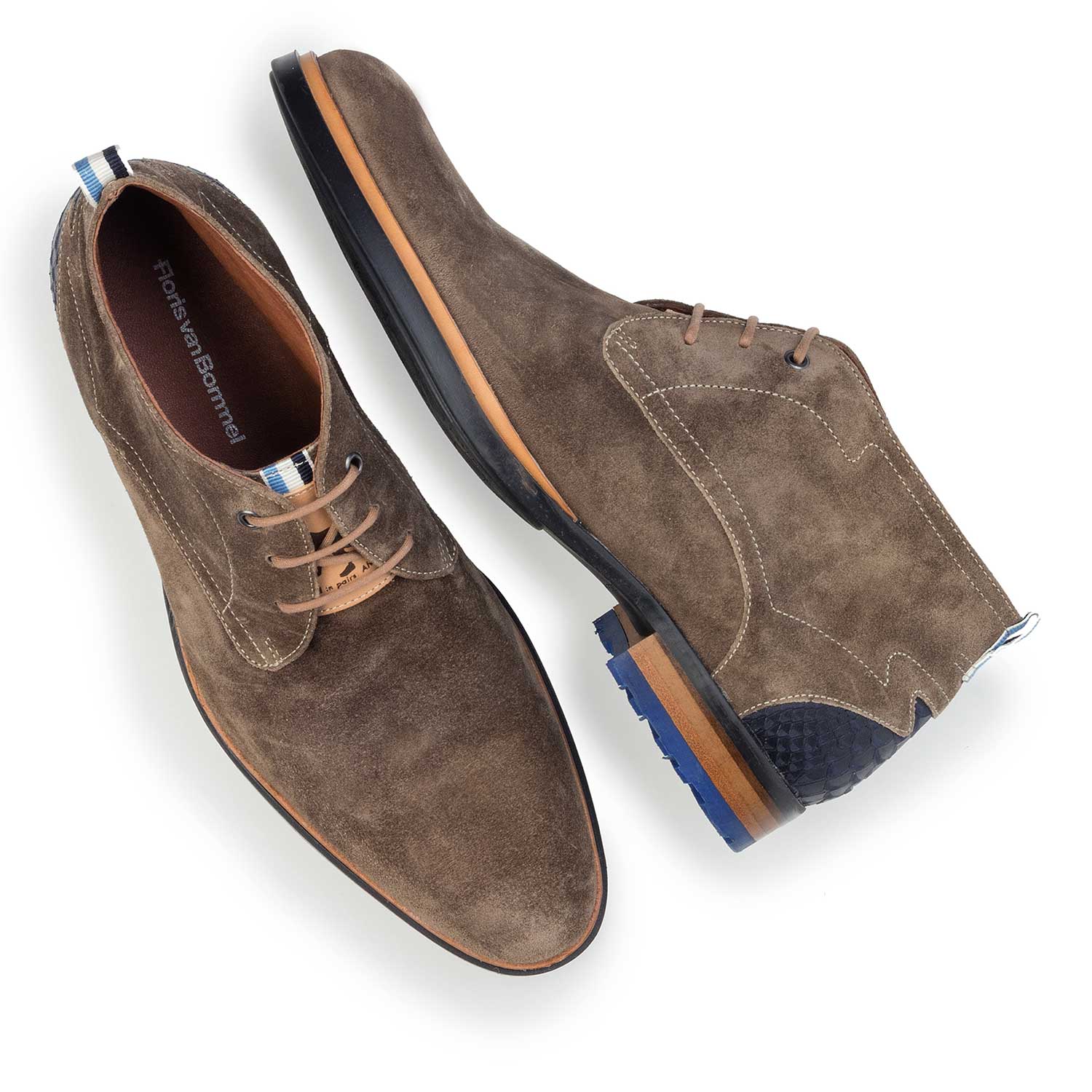 10947/07 - Taupe veterboot van suède 10947/07 - Taupe veterboot van suède