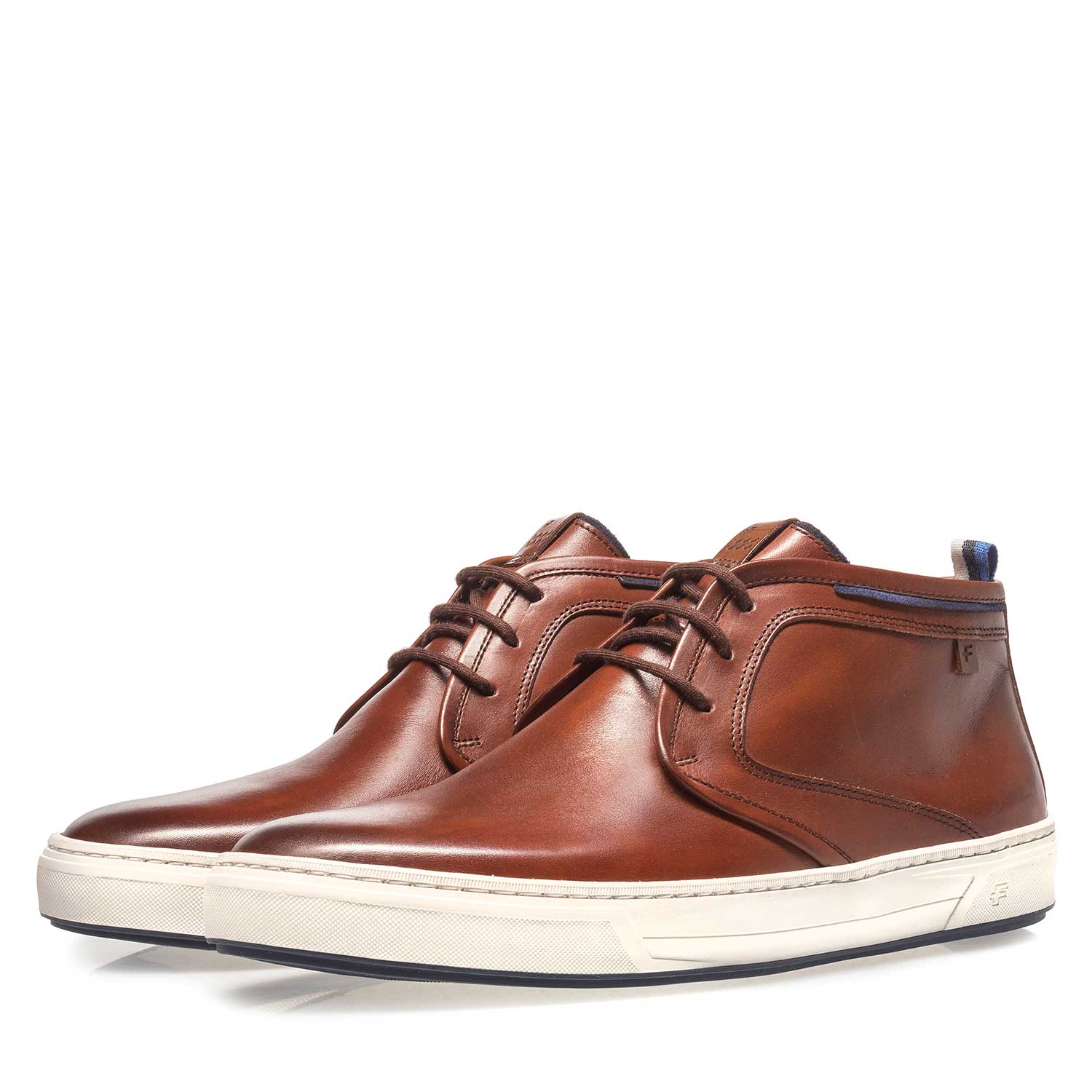 10466/13 - Kalfsleren veterboot donker cognac 10466/13 - Kalfsleren veterboot donker cognac