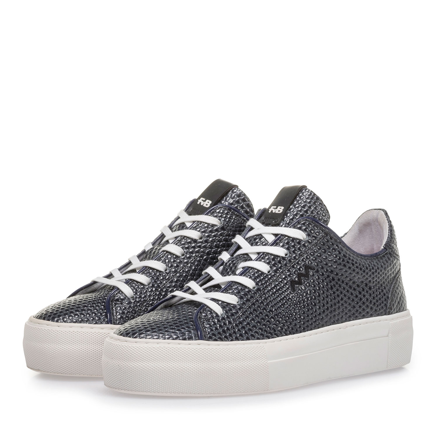 85297/01 - Donkerblauwe sneaker met zwarte print 85297/01 - Donkerblauwe sneaker met zwarte print
