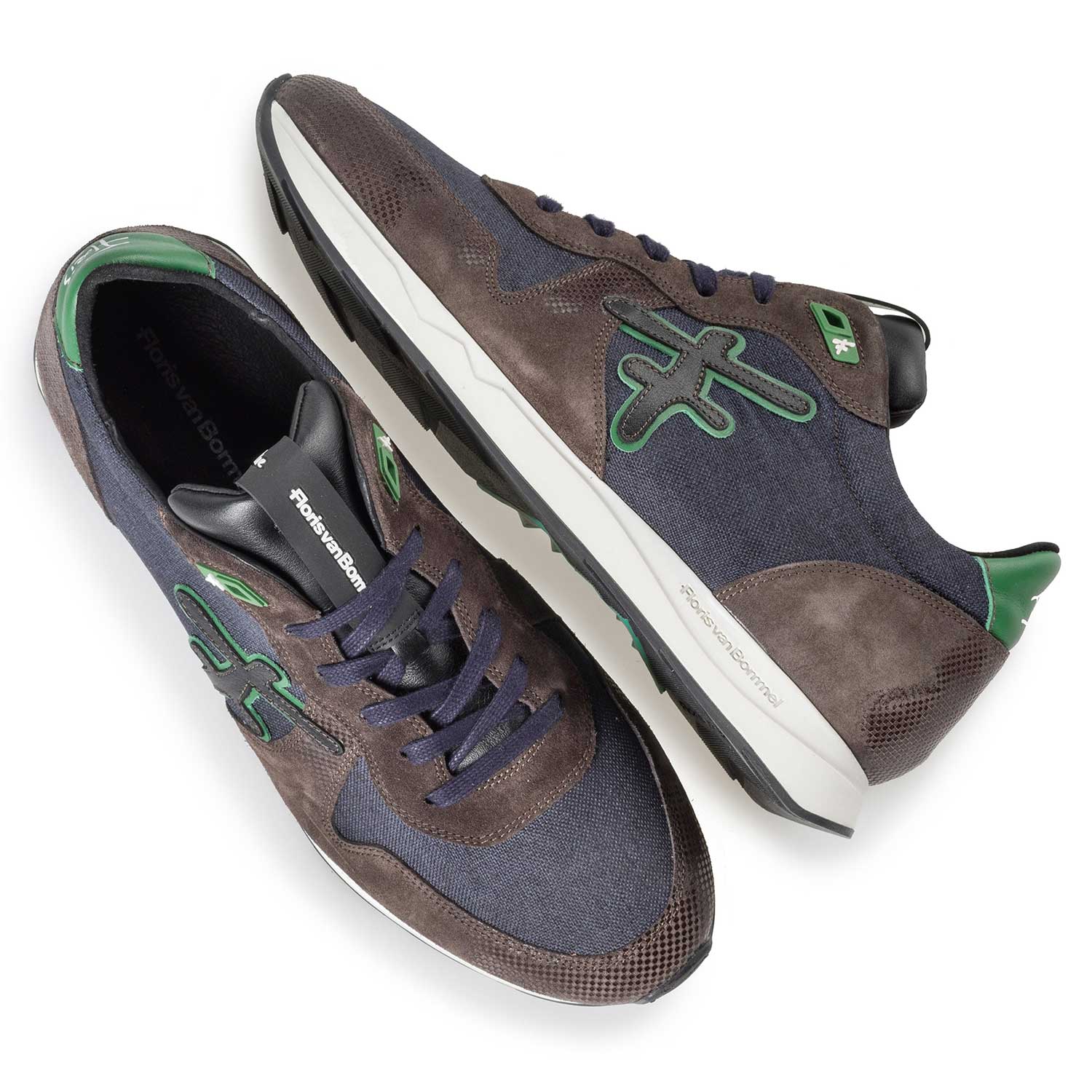 16226/03 - Blauw/ groene canvas sneaker met groene accenten 16226/03 - Blauw/ groene canvas sneaker met groene accenten