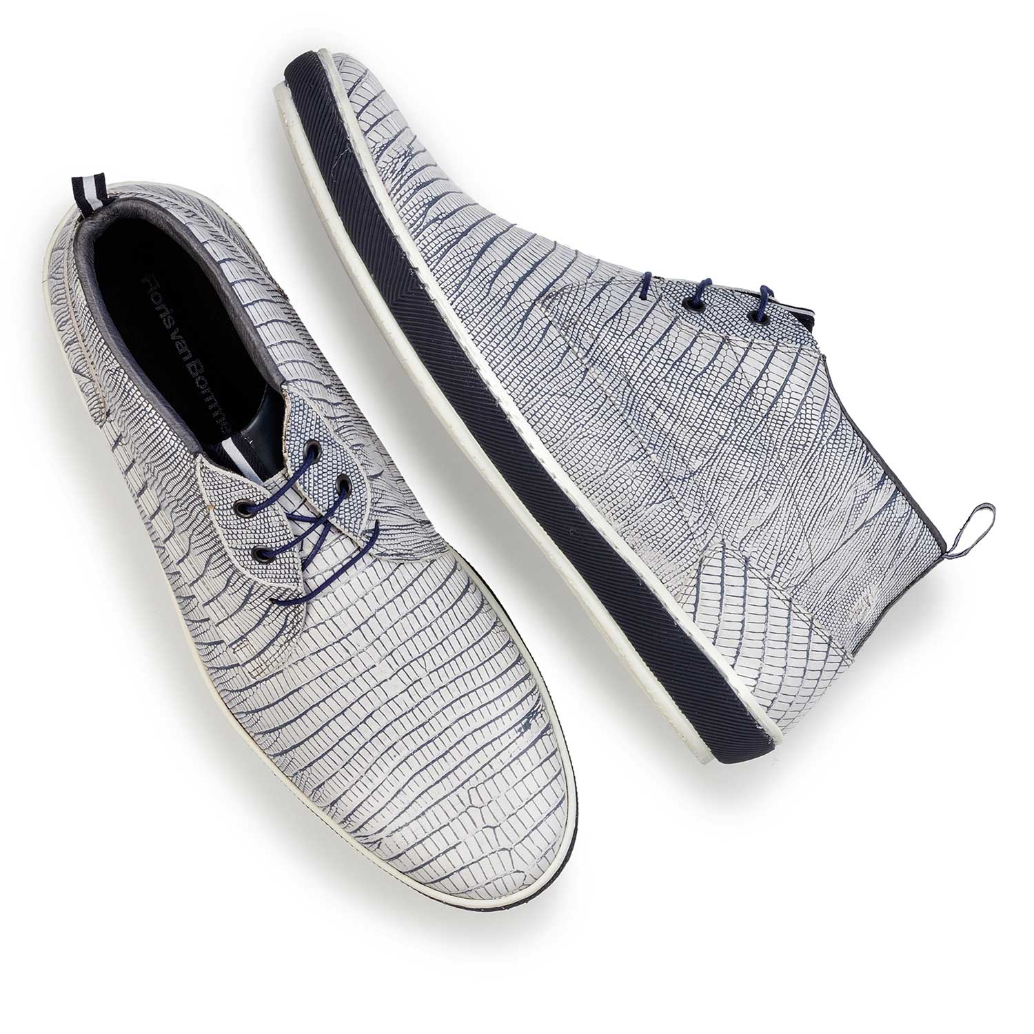 10949/00 - White leather lace boot finished with a lizard print 10949/00 - White leather lace boot finished with a lizard print