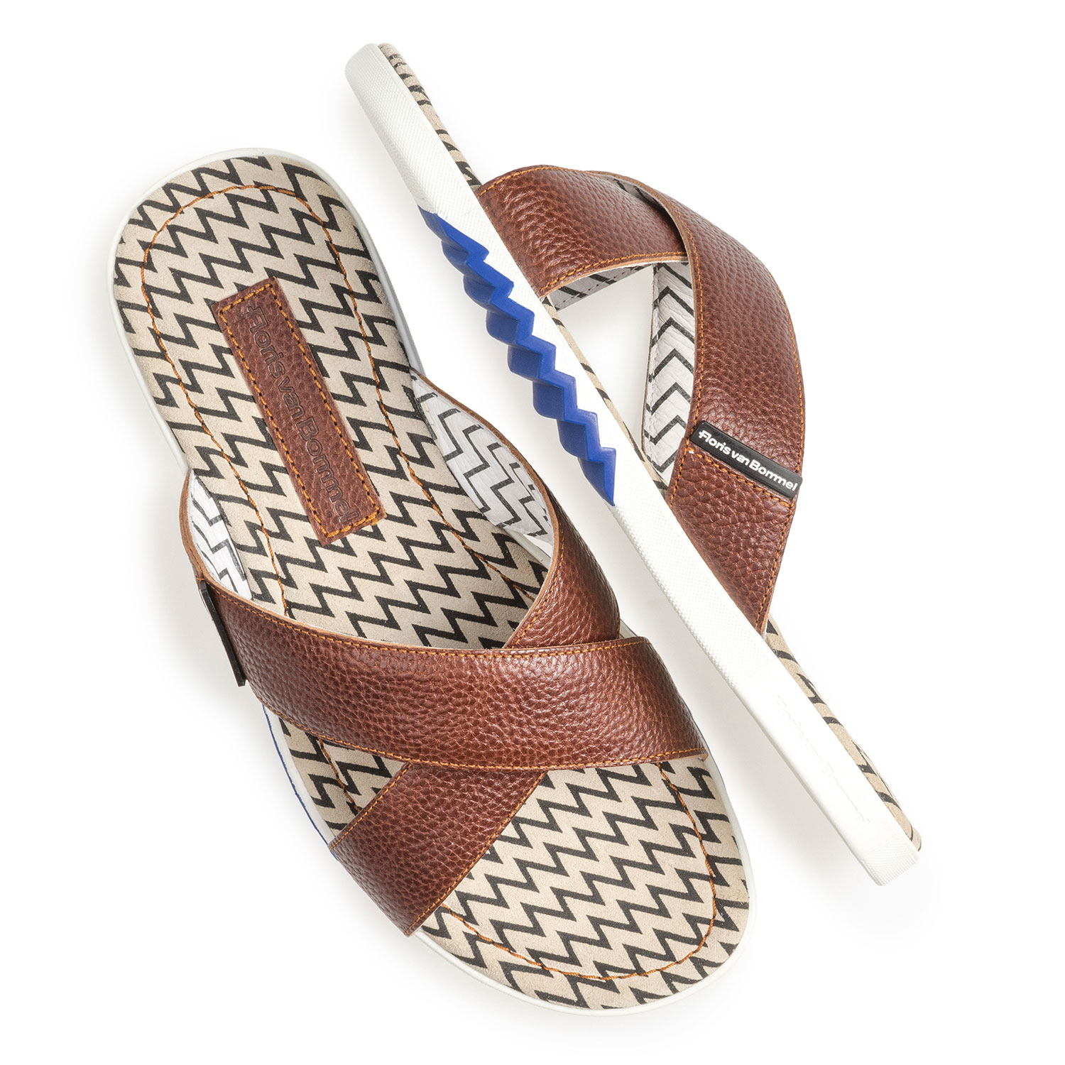 20200/10 - Kalfsleren kruisband slipper cognac met print 20200/10 - Kalfsleren kruisband slipper cognac met print