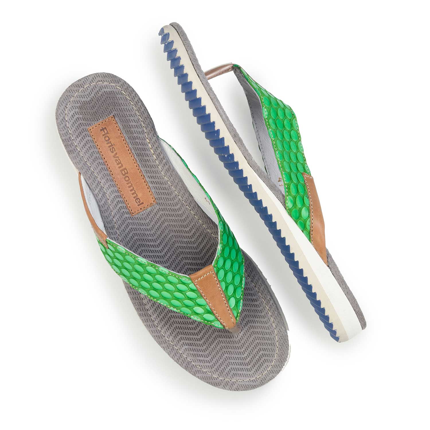 20022/24 - Groene teenslipper van leer met print 20022/24 - Groene teenslipper van leer met print