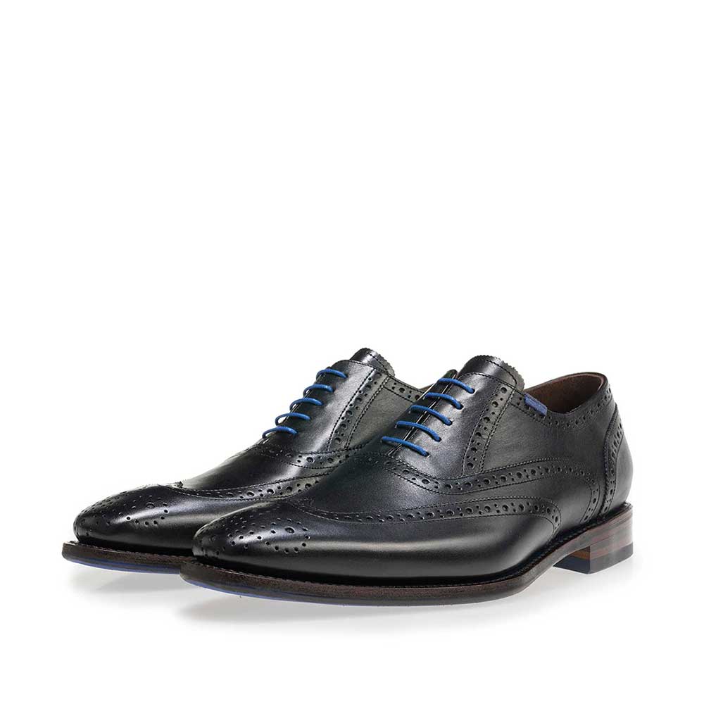 19470/01 - Black brogue calf's leather lace shoe 19470/01 - Black brogue calf's leather lace shoe