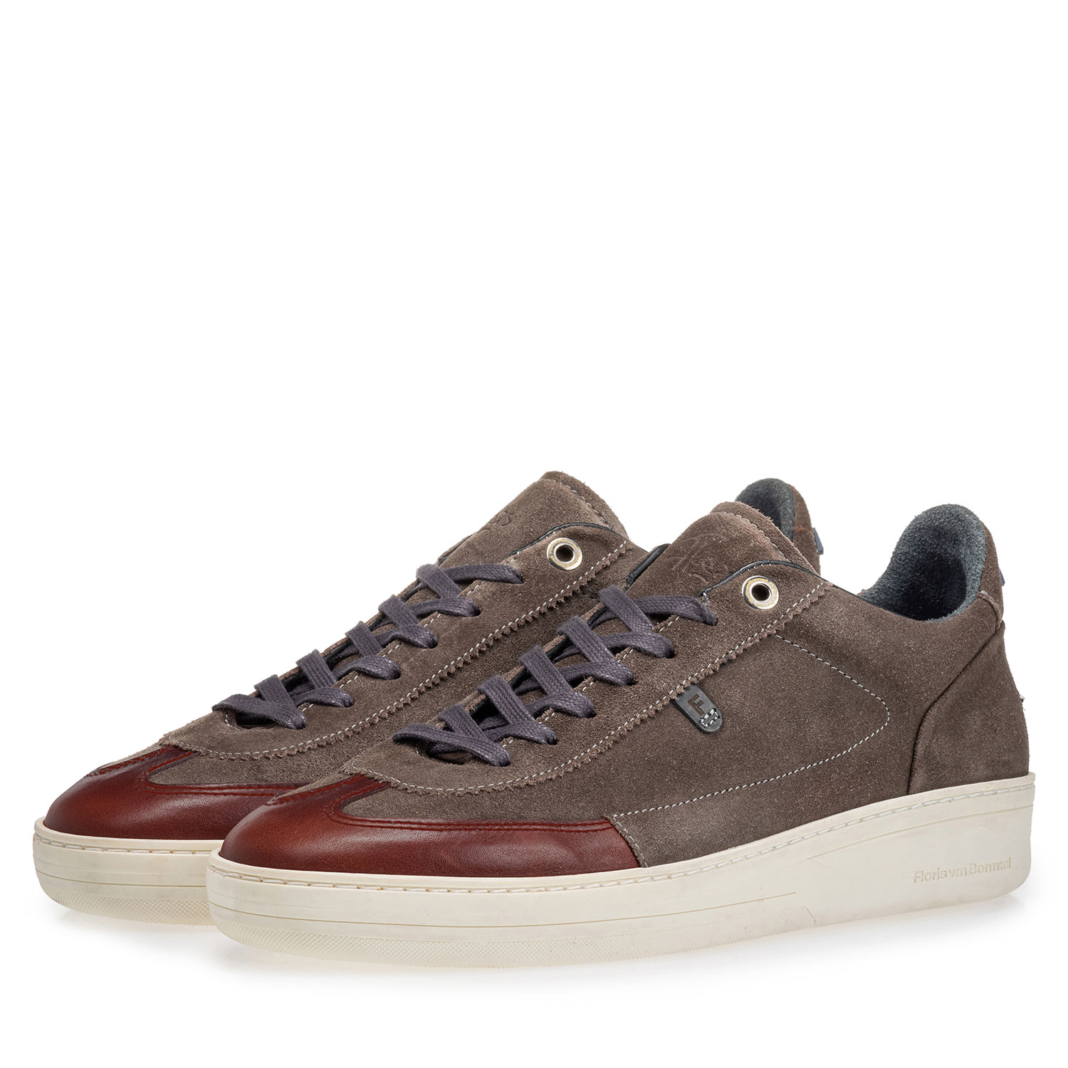 16267/07 - Sneaker suède donker taupe 16267/07 - Sneaker suède donker taupe