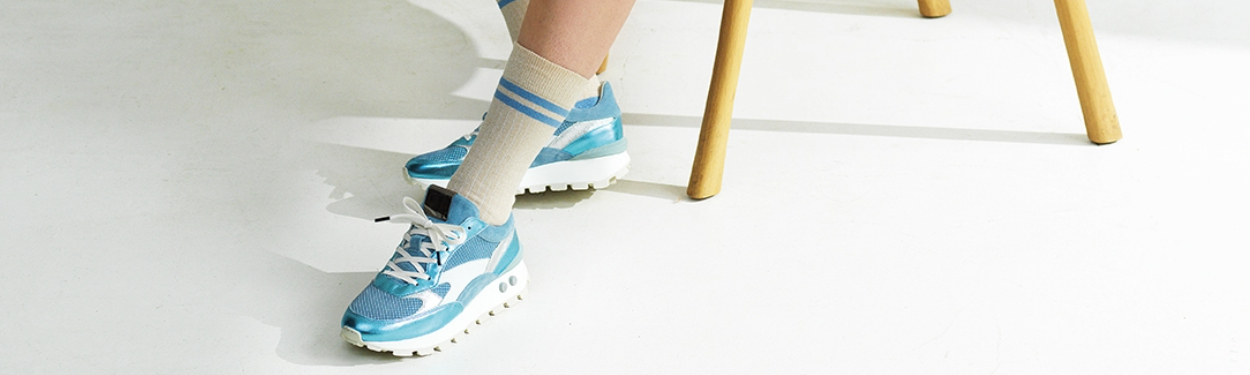Blauwe sneakers